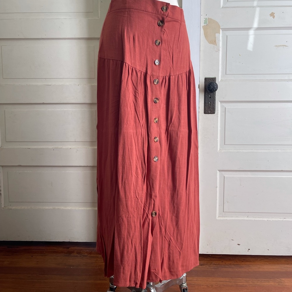 NWT Rust Skirt Size XL